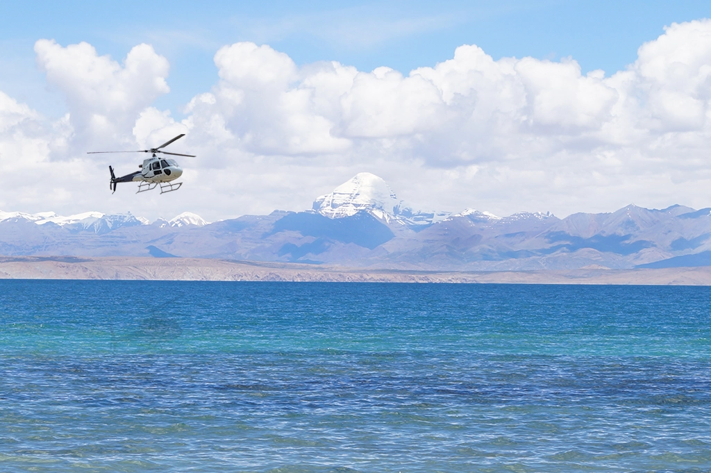 Shortest-Kailash-Yatra-By-Helicopter-In-5-Days